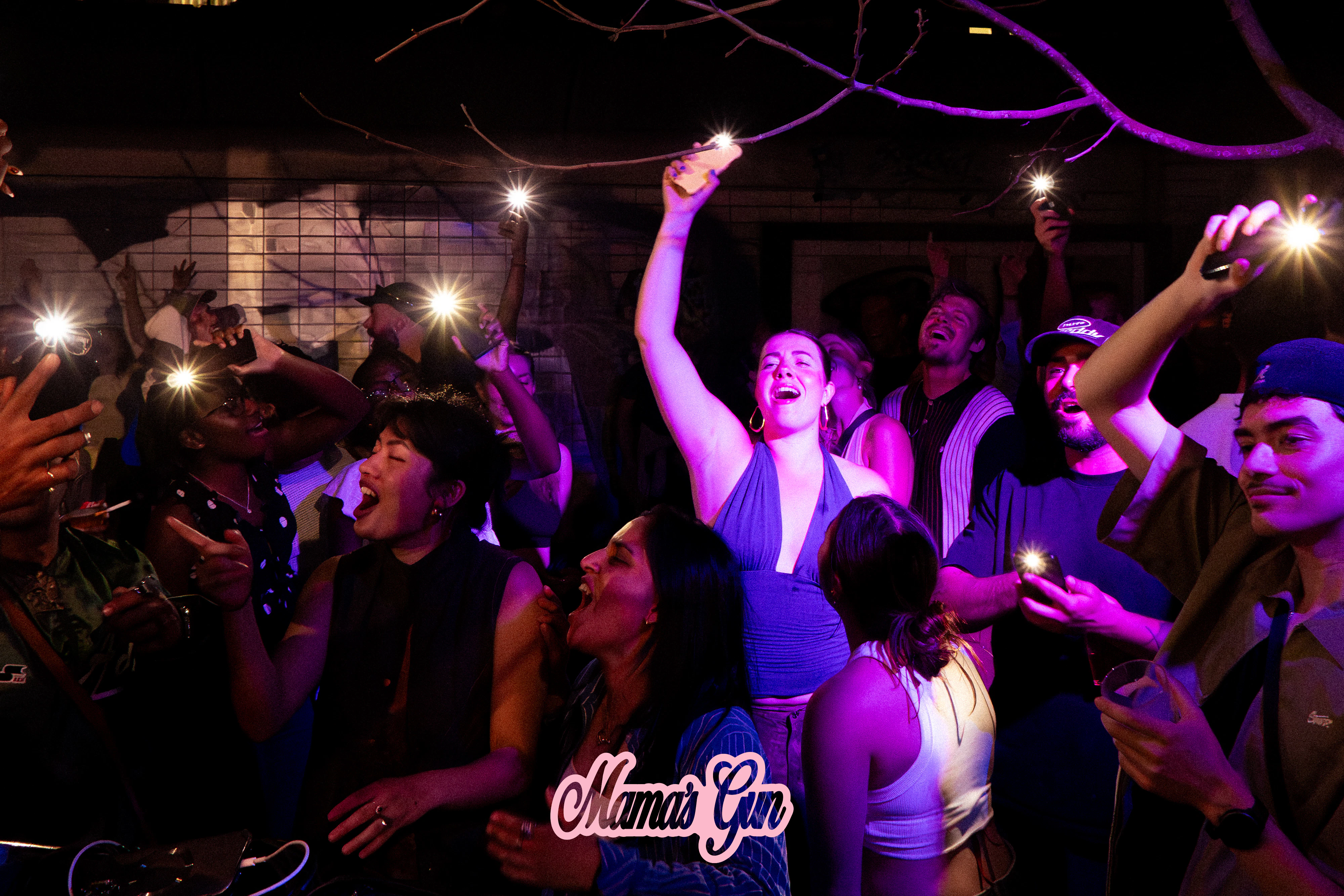 Mama's Gun | BIRD Rotterdam | Neo Soul, R&B Club in BIRD, Rotterdam