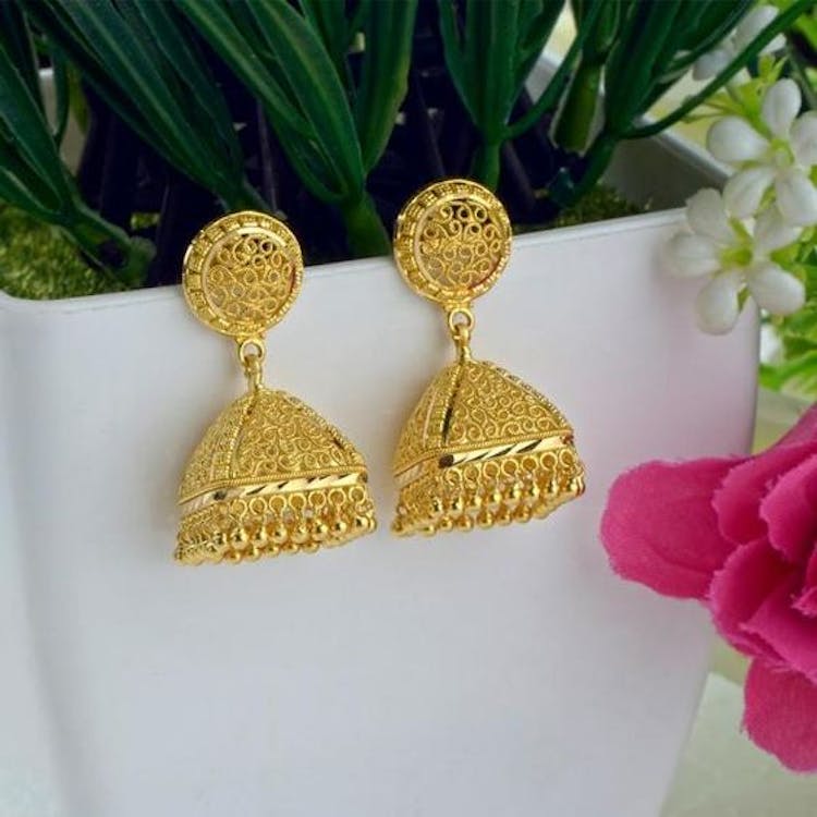 golden jhumka