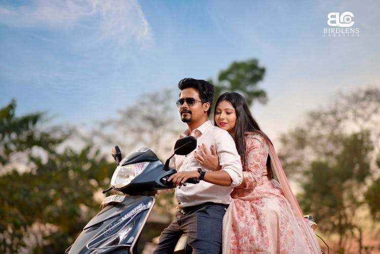 romantic pre wedding shoot