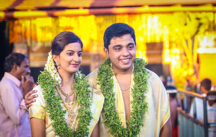 green varmala for wedding