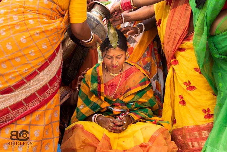 gaye holud photos