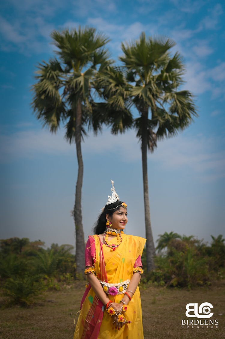 haldi ceremony poses