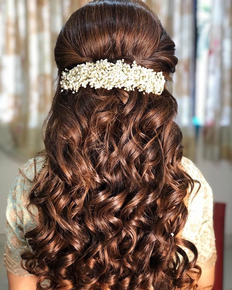 Top 13 Trending & Latest Bridal Hairstyle For Engagement Top 13 Trending & Latest Bridal Hairstyle For Engagement