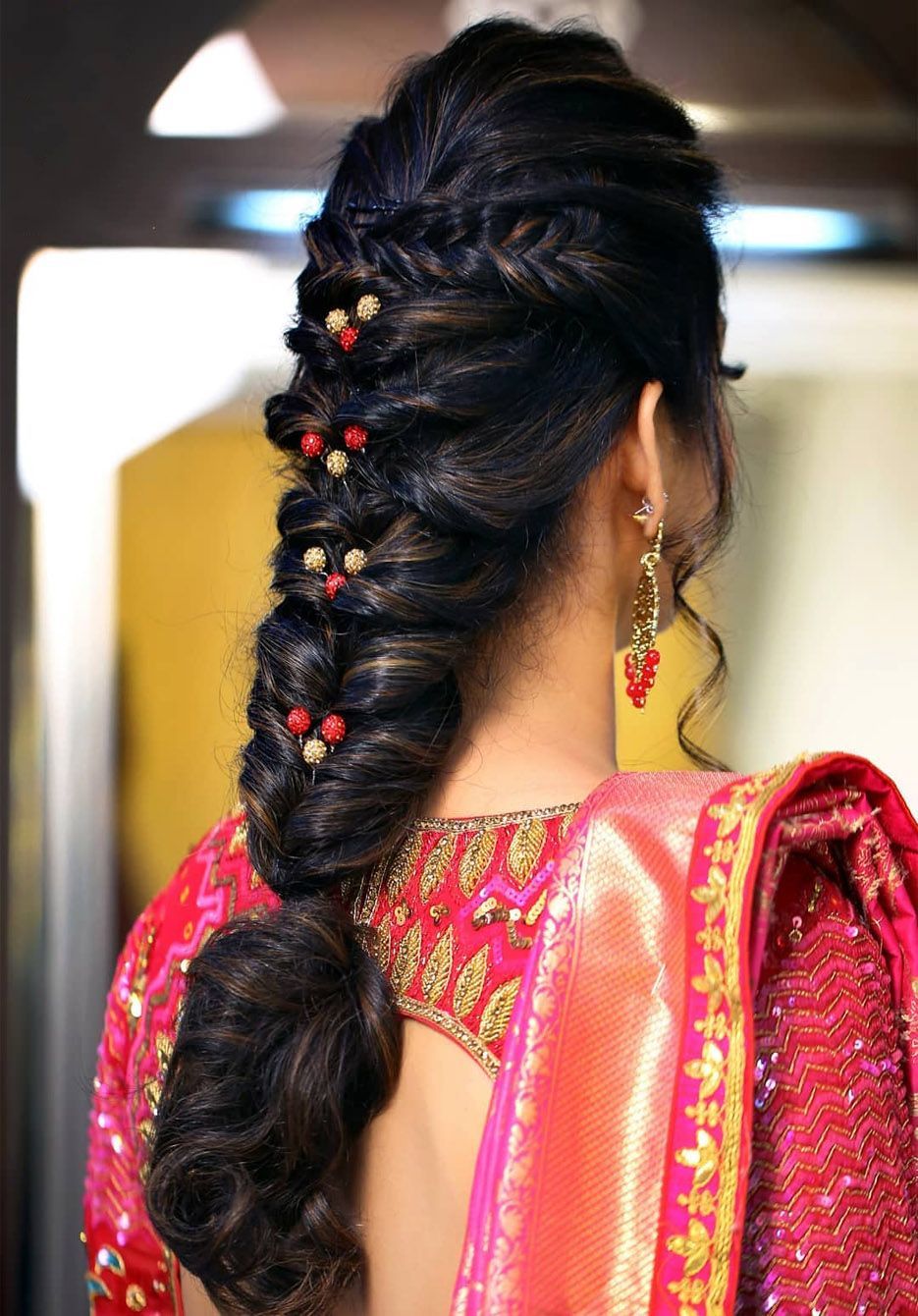 10 Best Indian Bridal Hairstyles for Long Hair – Vanitynoapologies | Indian  Makeup and Beauty Blog
