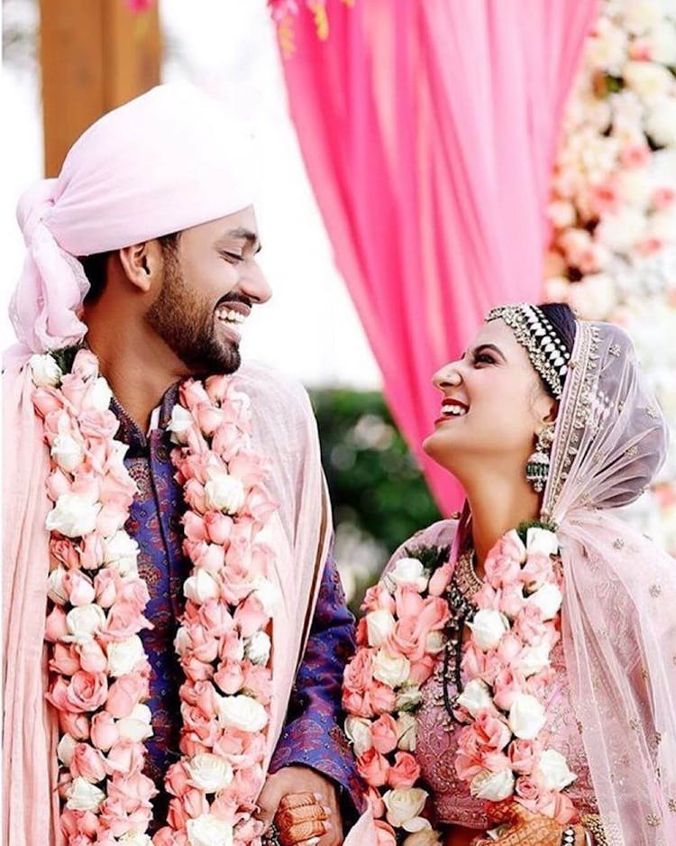 pastel shade wedding varmala