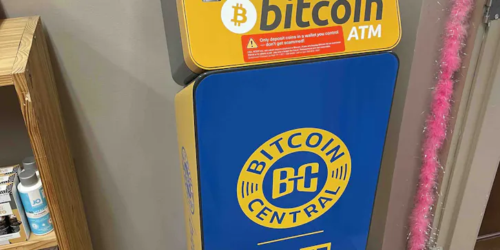 Bitcoin Central ATM Machine is The Lemonade Stand located at 2013 Quilchena Ave Merritt BC V1K 1B8