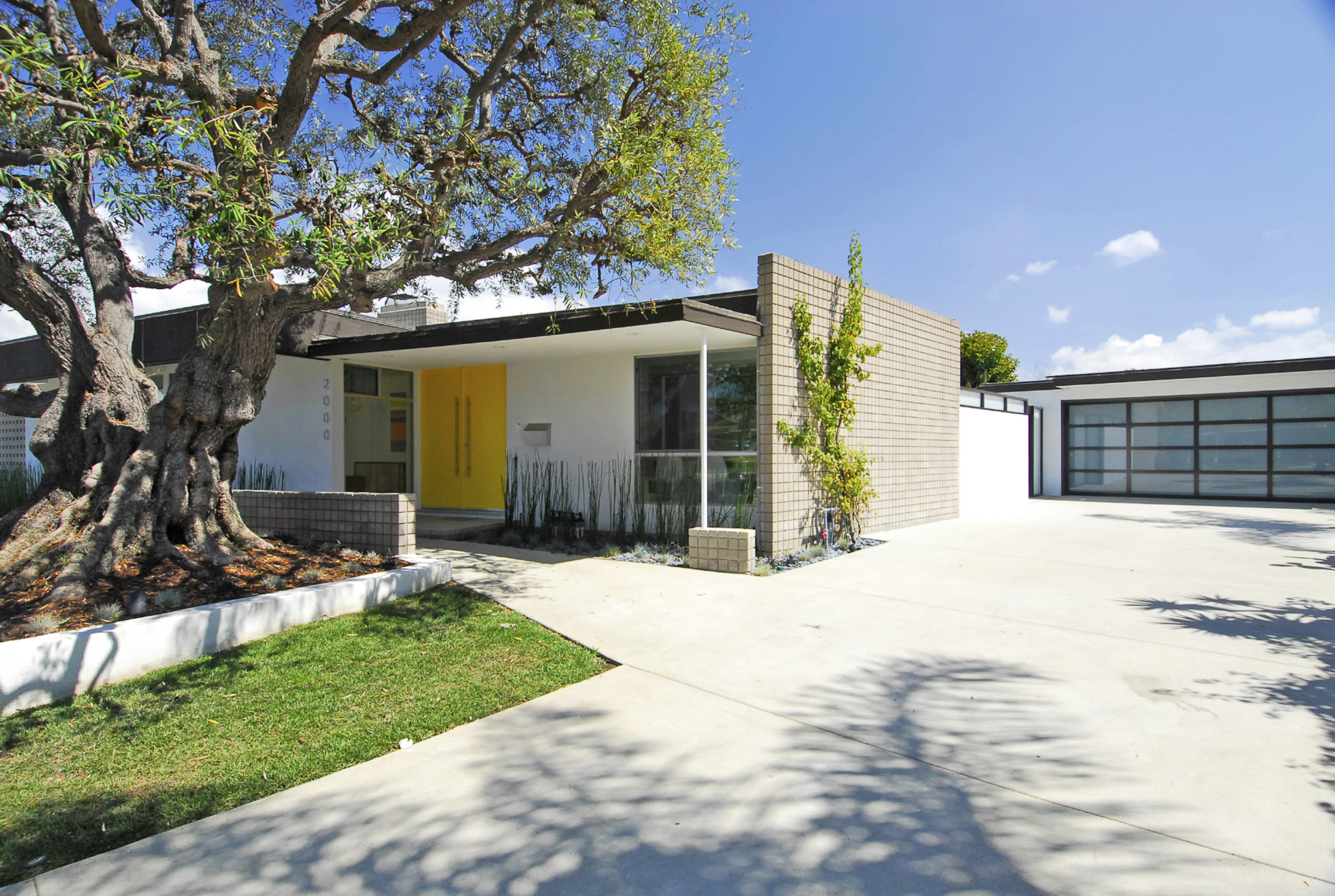 Remodel and Revitalize Mid-Century Modern Home maintaining the original design integrity