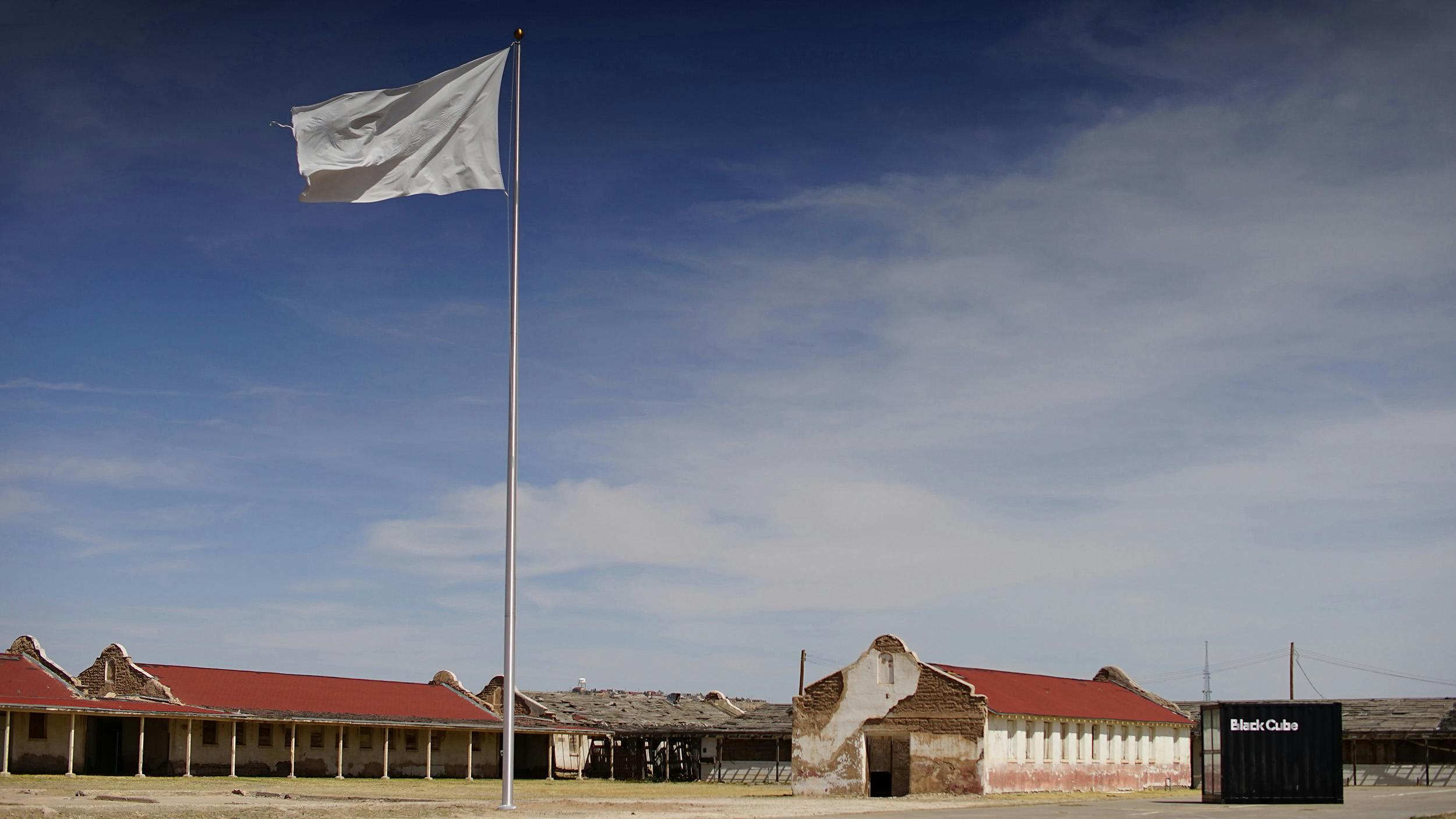 Adriana Corral, Unearthed: Desenterrado, 2018. Rio Vista Farm, Socorro, TX. Courtesy of the artist and Black Cube. 