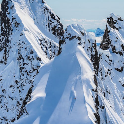 Johnny Collinson skiing