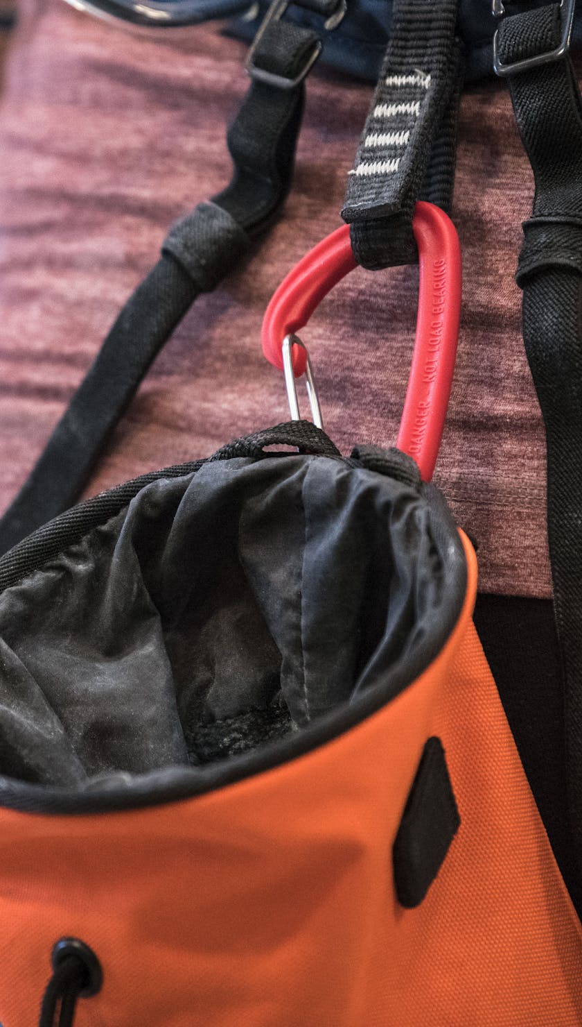How to Choose the Best Chalk Bags & Climbing Chalk