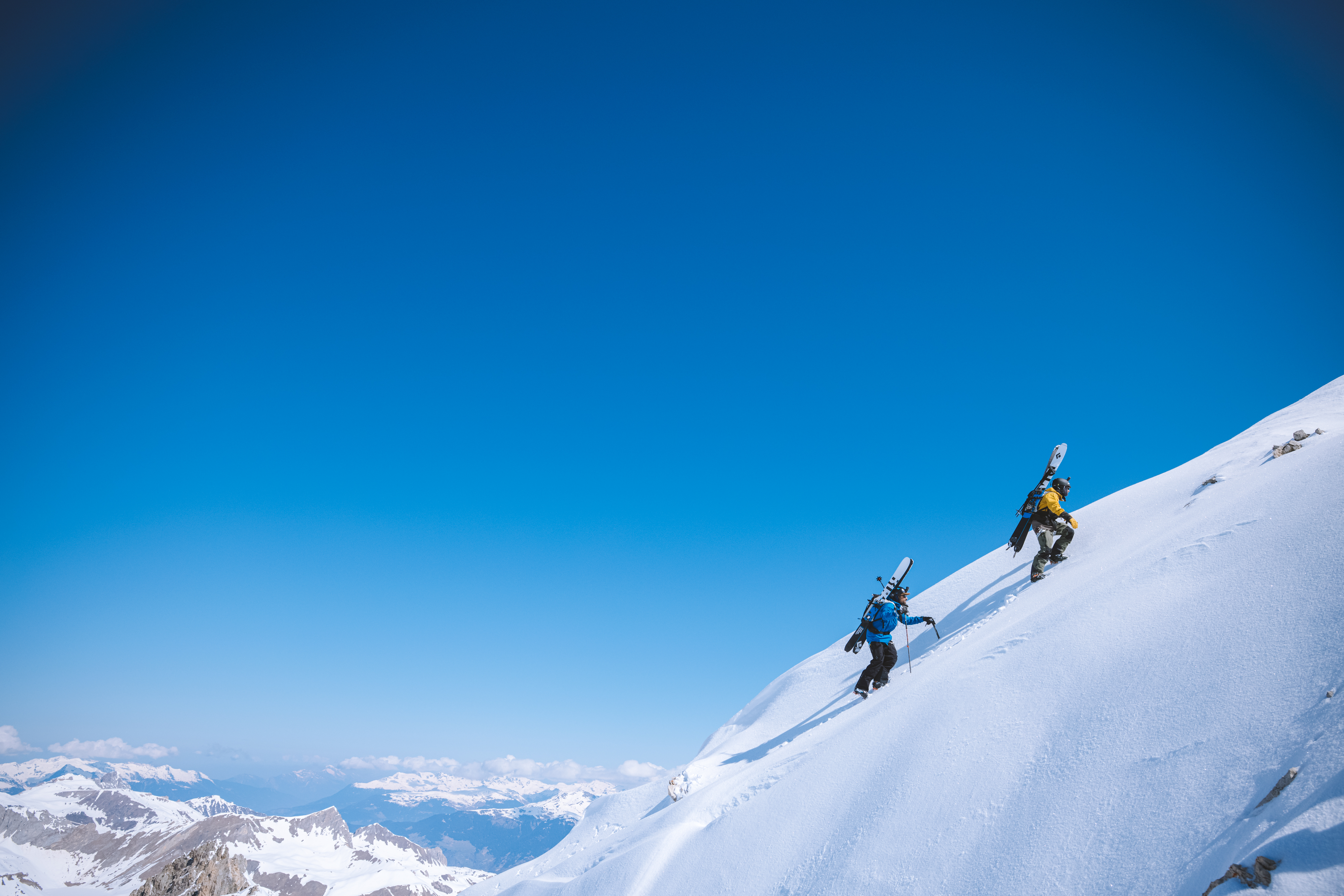 Скис 5. Горнолыжная трасса слалом. Ski Gear. Пик Прево.