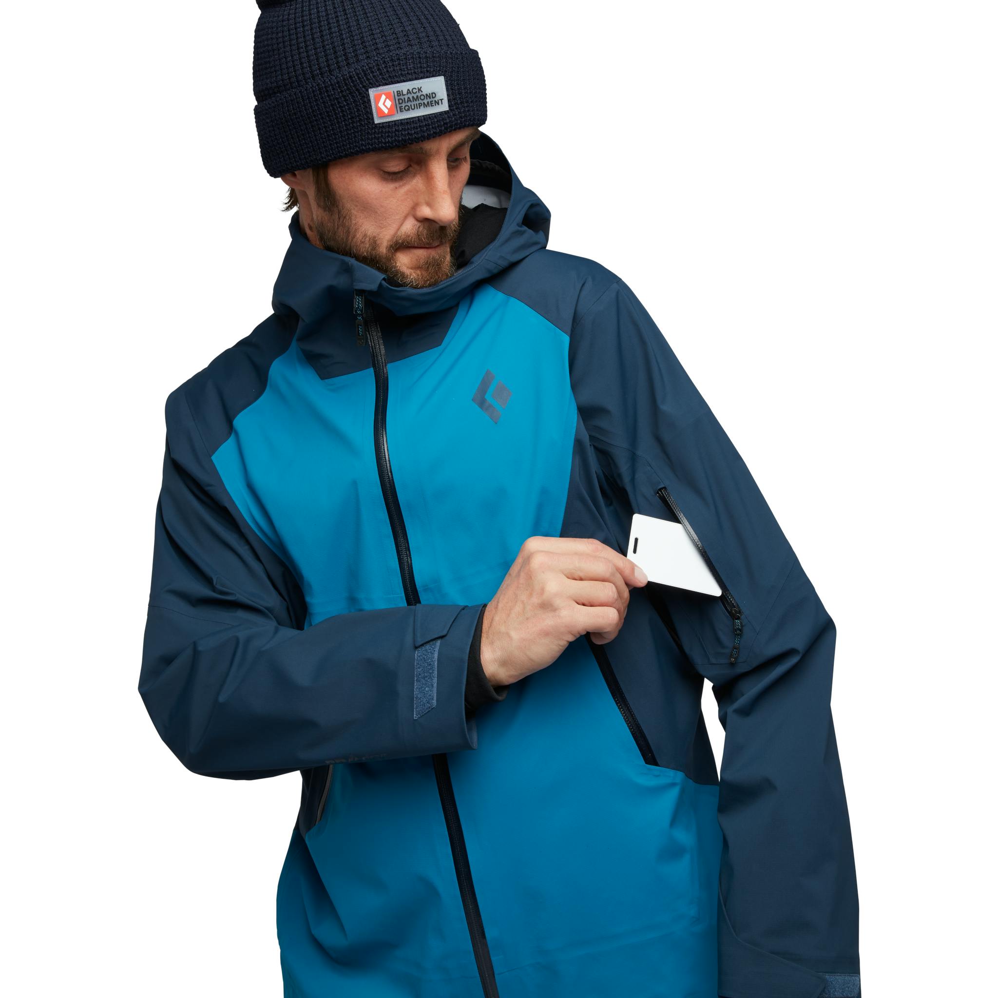 Left sleeve Aquaguard zippered pass pocket