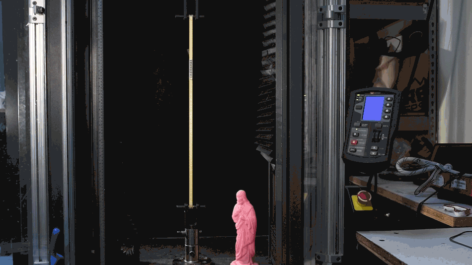 sling being tested to breaking point