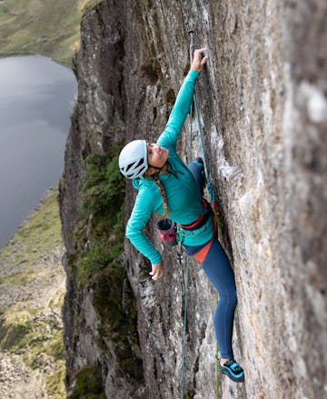 Black Diamond Athlete Hazel Findley climbs wearing the Black Diamond Coefficient Hoody.