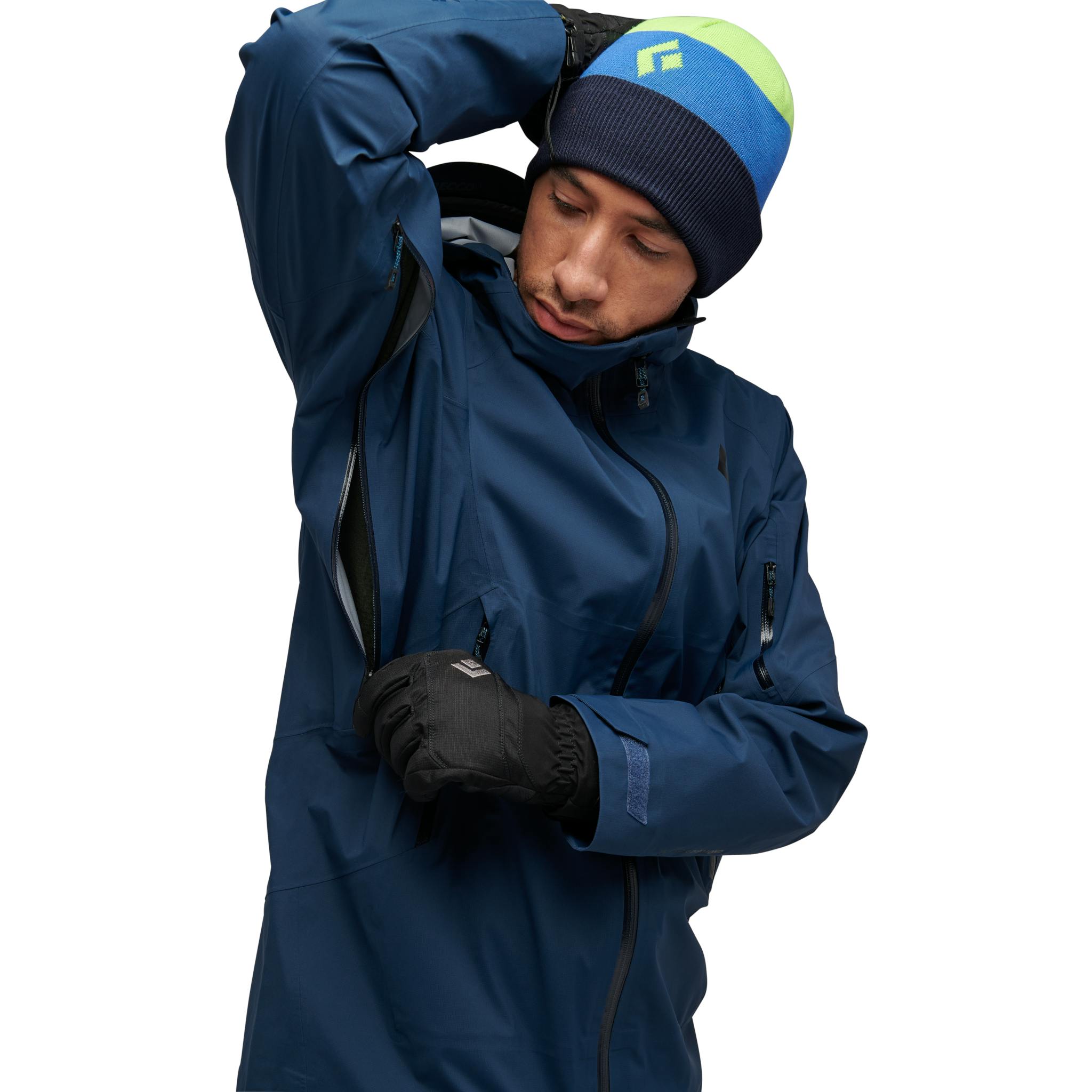 Pit zips for ventilation.