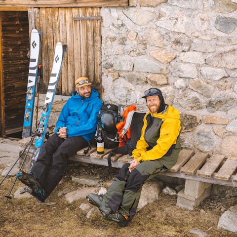 Black Diamond athlete Jérémy Prevost taking a lunch break after a long day.