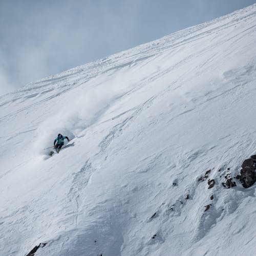 Isaac ripping in Hakuba