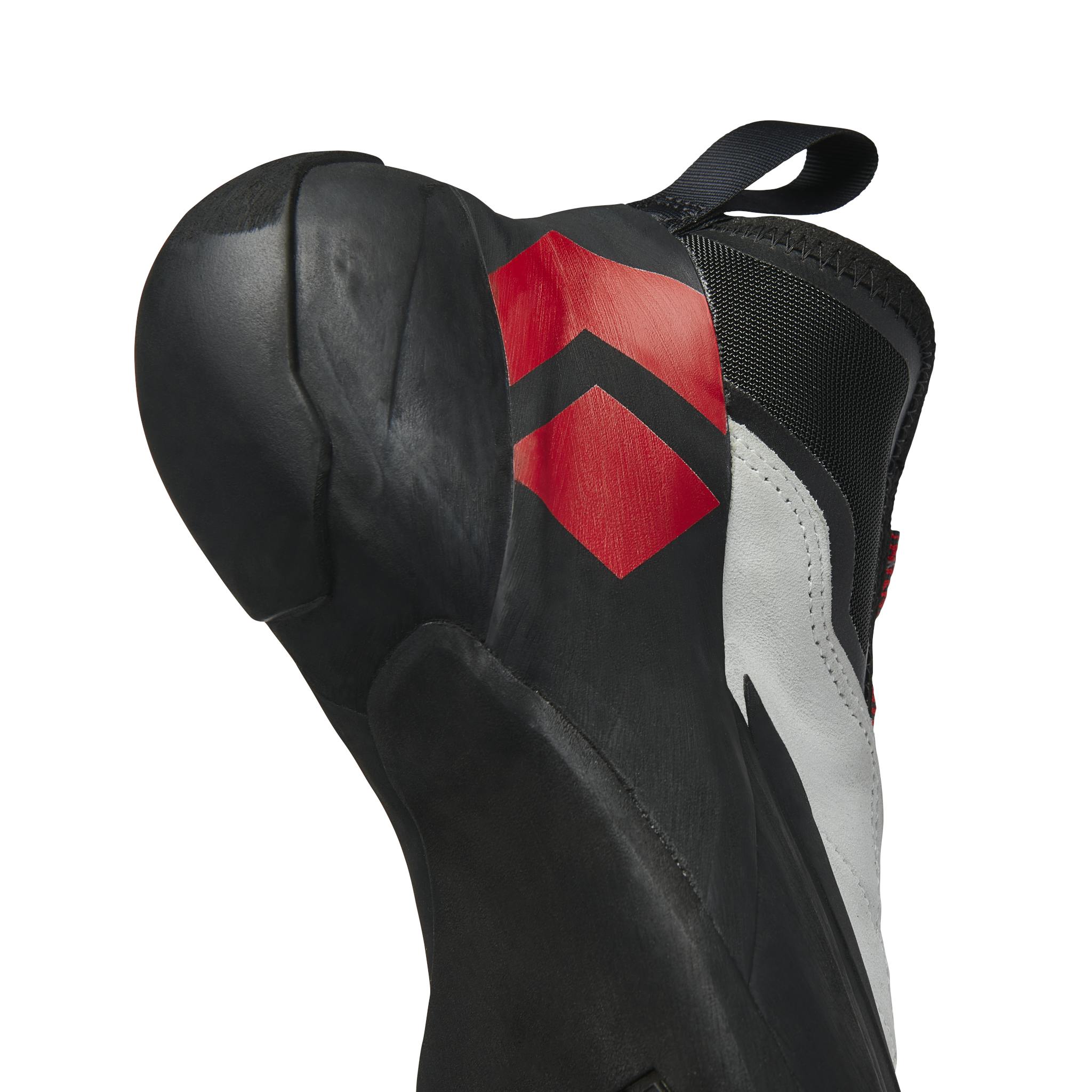 Activated slingshot and midsole using a high elasticity tension rubber