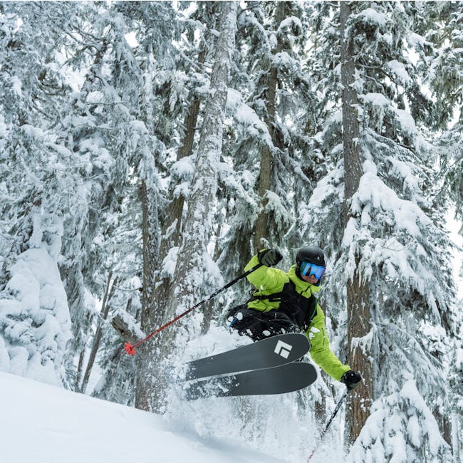 Black Diamond athlete Tobin Seagel skiing in the B.C. backcountry on the Helio Carbon 115 Carbon Skis. 
