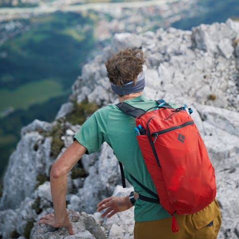 The Black Diamond Trail Zip 18 Pack.