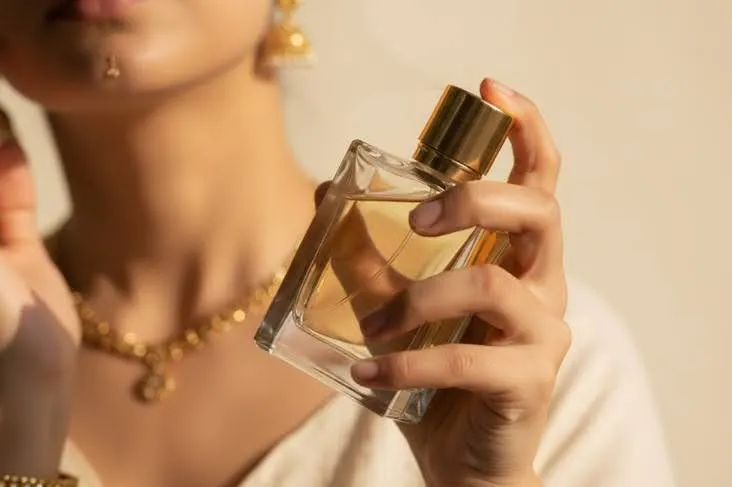 How to Optimize Product Photos for Both Algorithms and Buyers
