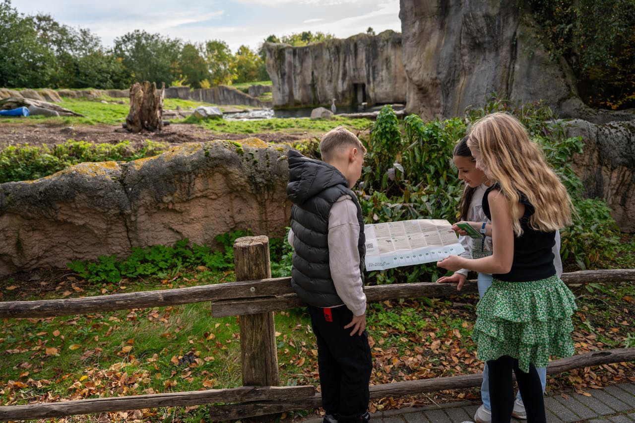 Generatie Groen paspoort met drie kinderen