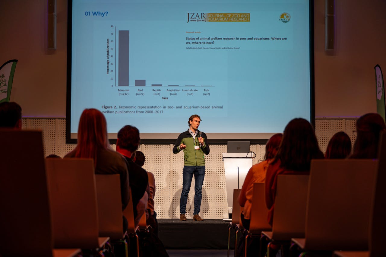 Ton Weber presenteert op het Blijdorp Symposium