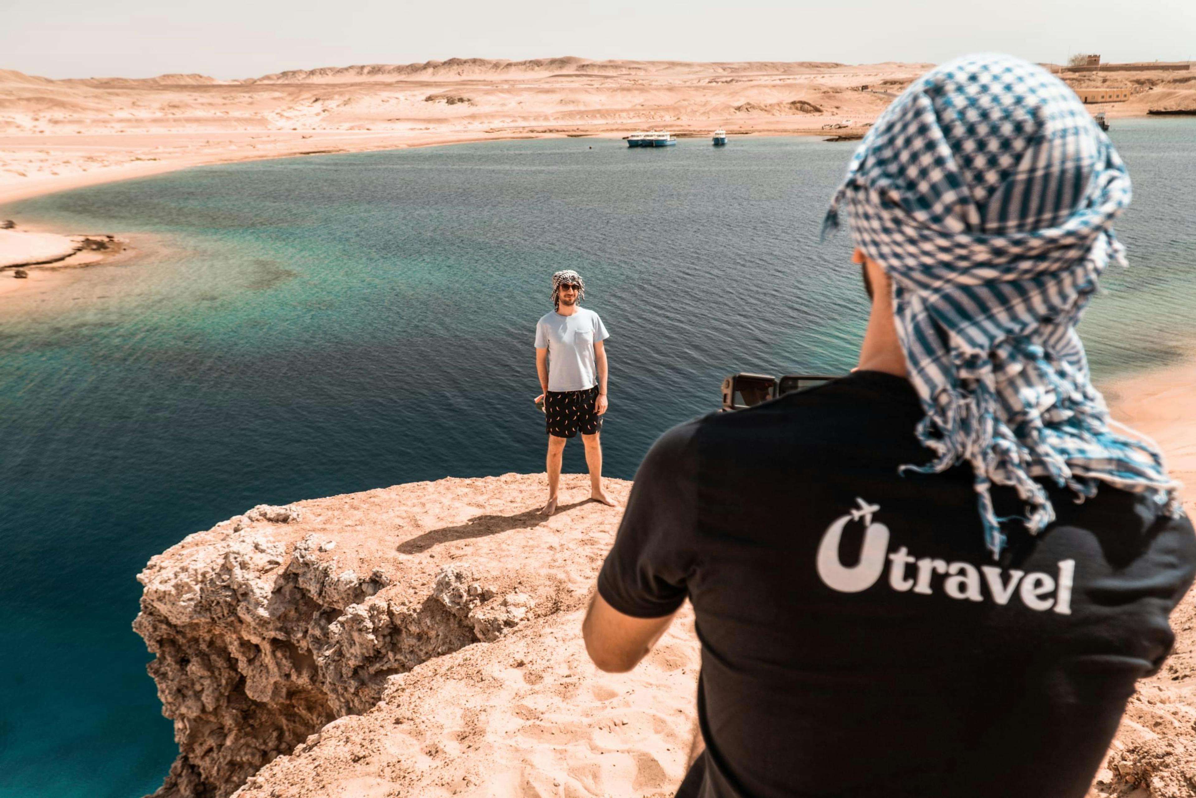 2 ragazzi in spiaggia a Sharm El-Sheikh