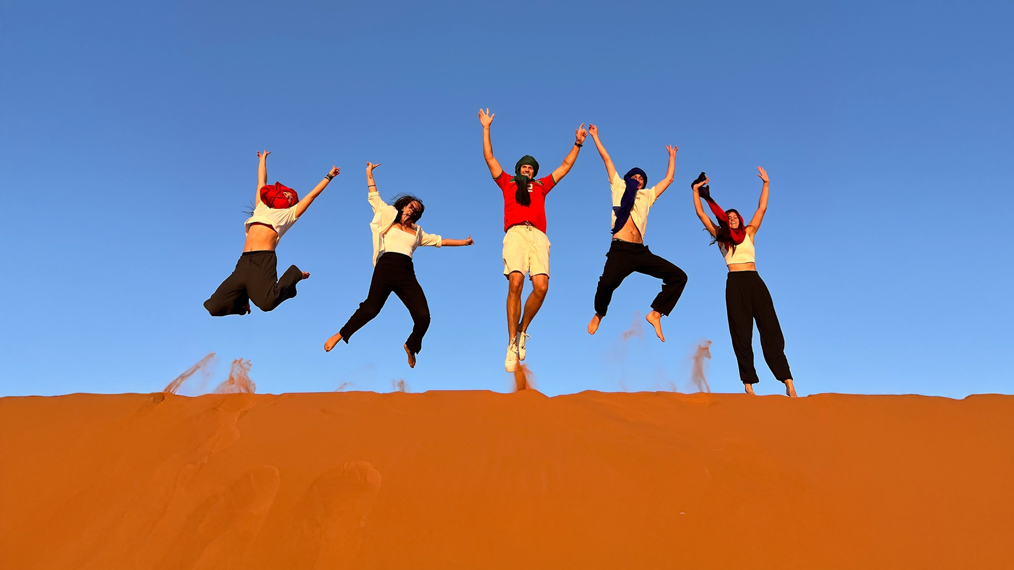 I viaggi organizzati dei Club Utravel ti portano a fare anche un Tour del deserto del Marocco.