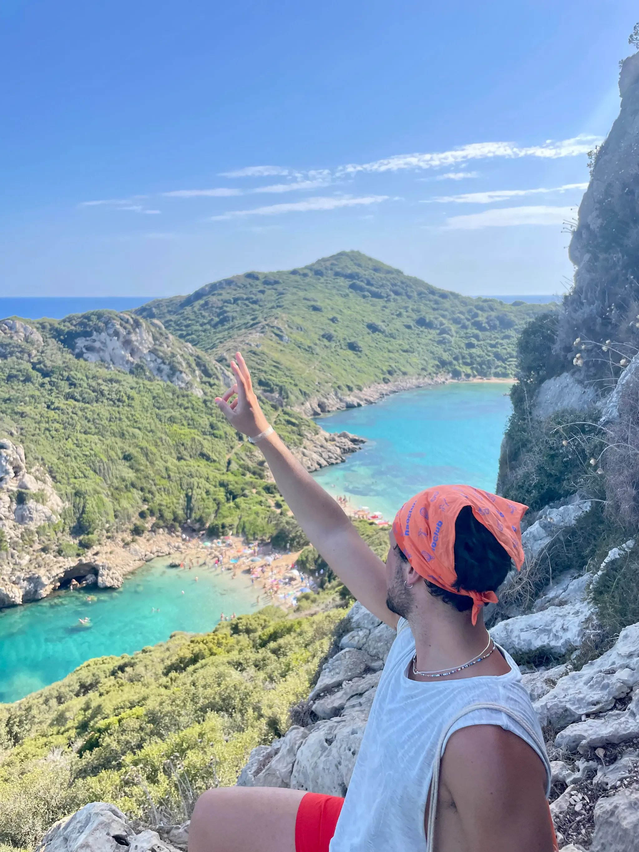 Corfù è un'isola greca di mare e paesaggi mozzafiato