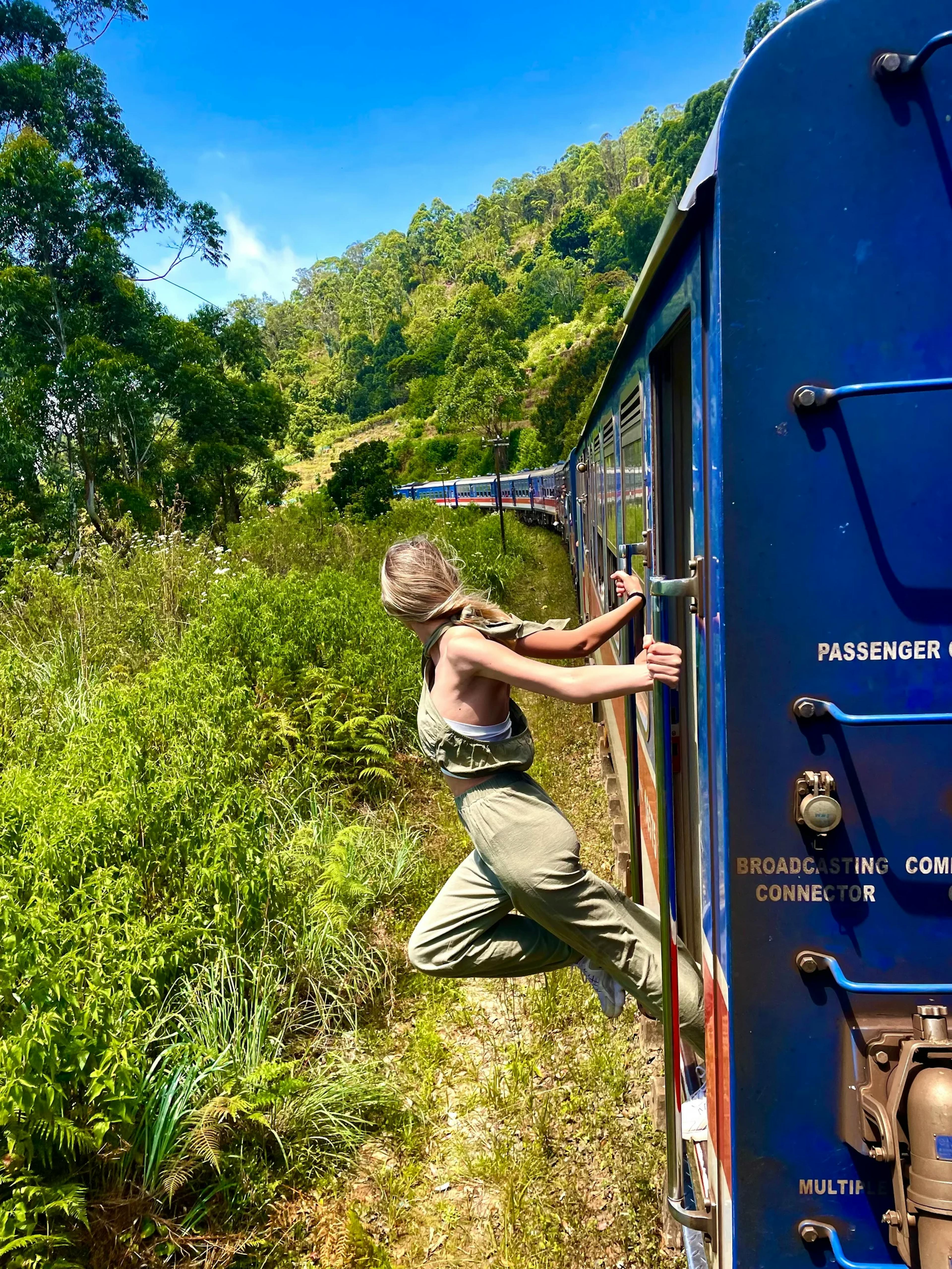 Nine Arch Bridge Sri Lanka
