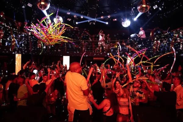 El Johnny, una delle migliori discoteche di L'Avana