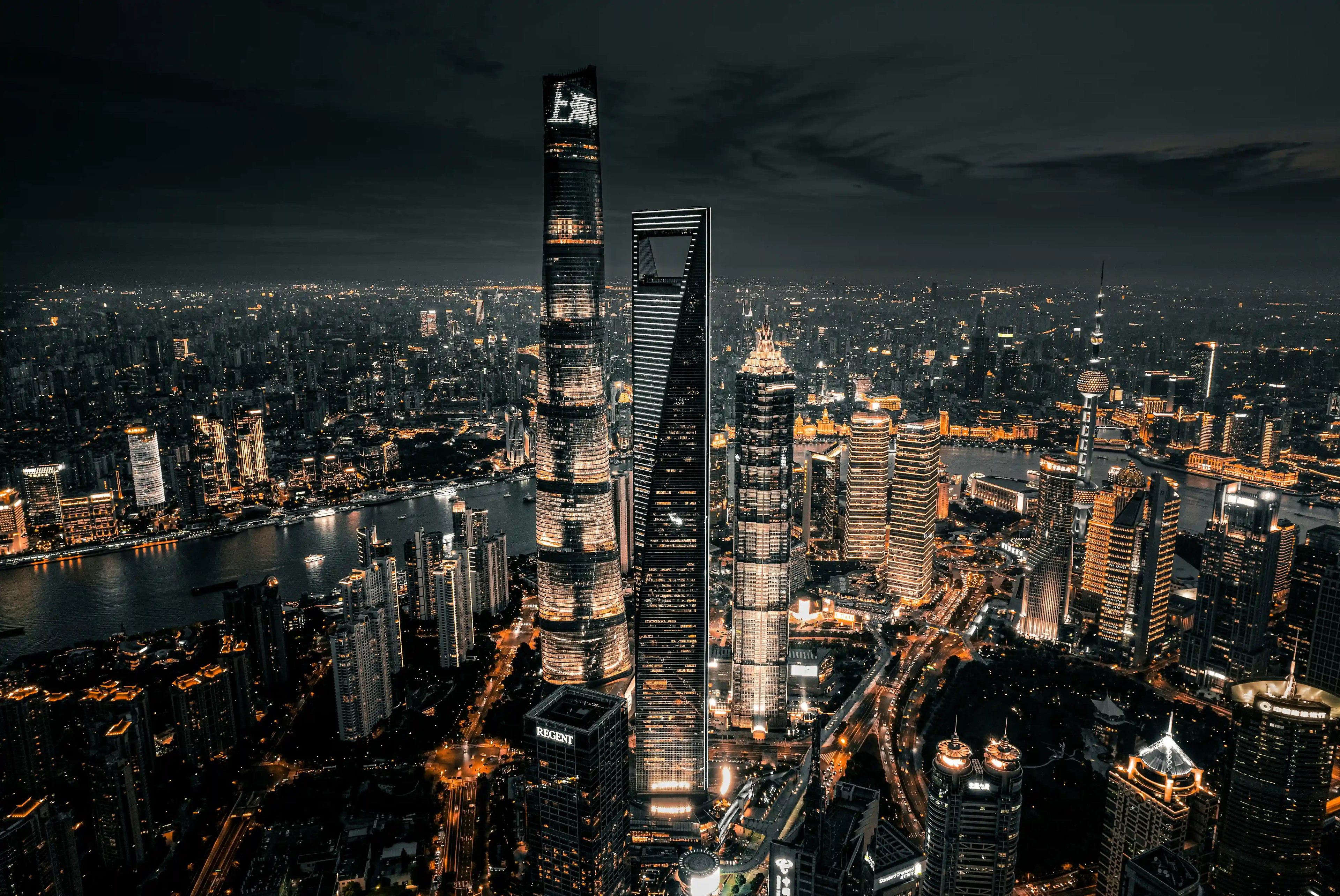 Lo spettacolo di Shanghai by night!