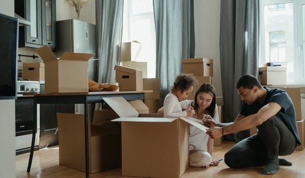 Etiqueta las cajas de almacenamiento 