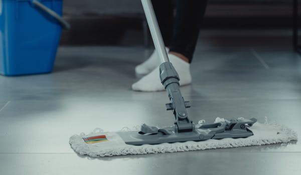 Limpieza profunda del vestidor y espacio personal 