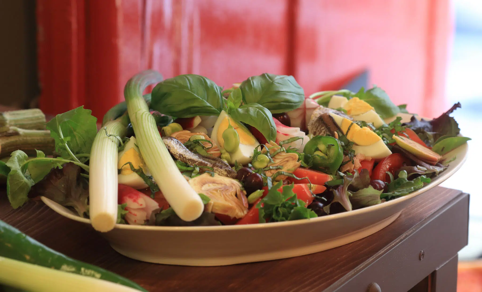 Salade niçoise bien garnie