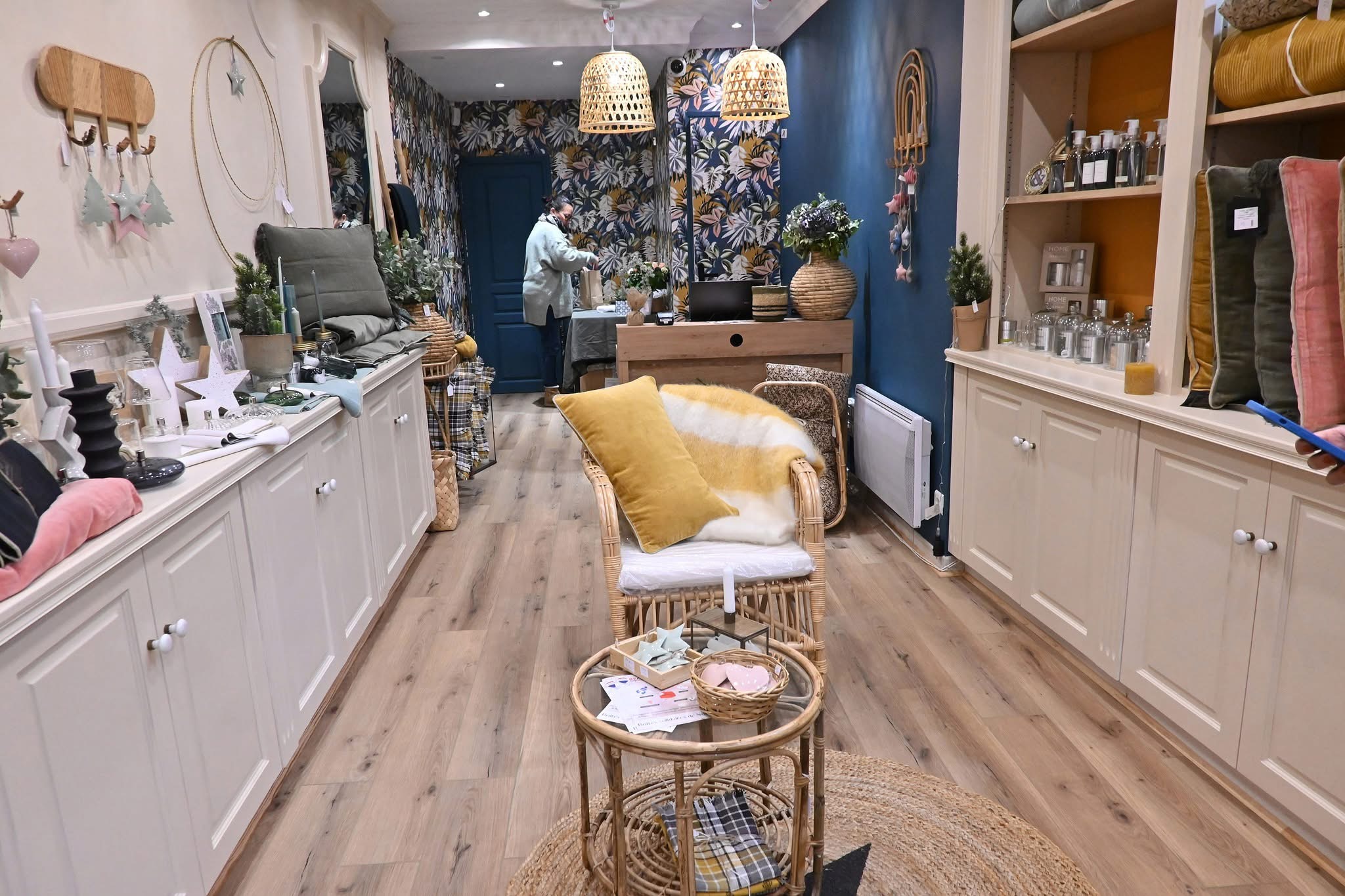 Intérieur d'une boutique de mode