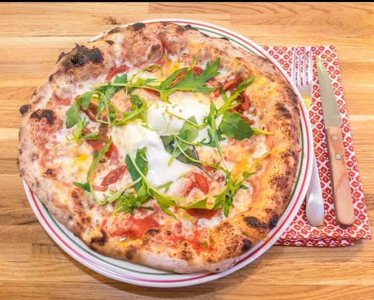 Pizza à la burrata