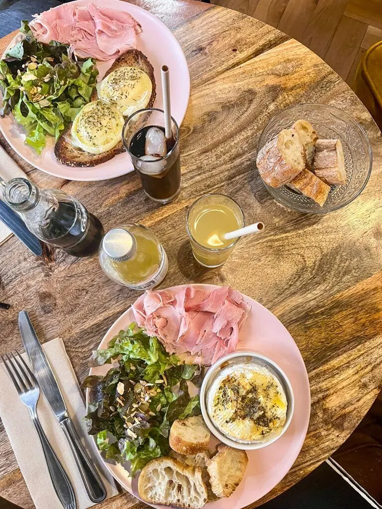 Assiettes de brunch