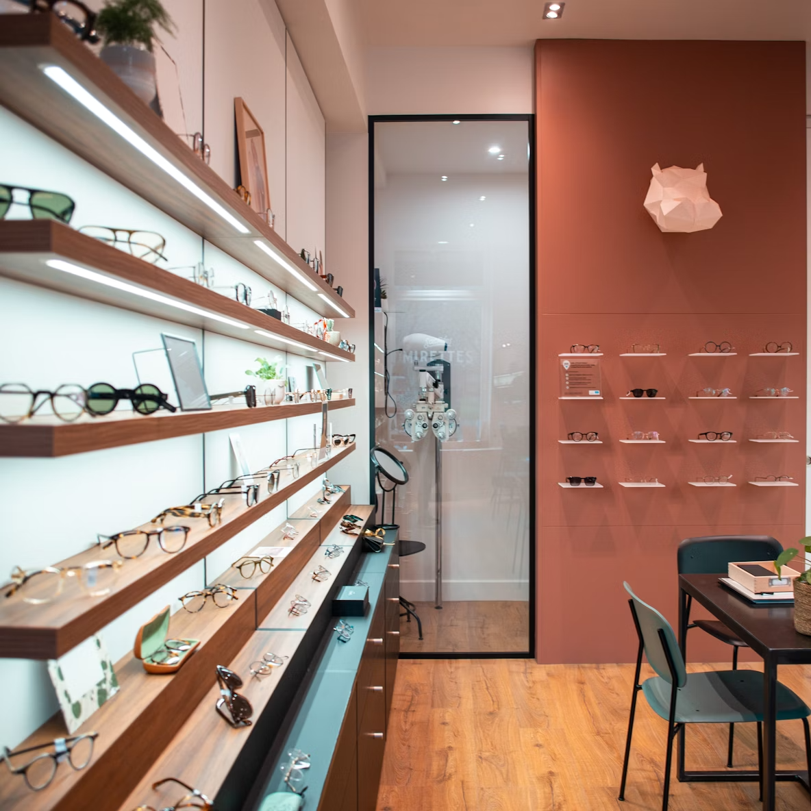 Intérieure d'une boutique optique