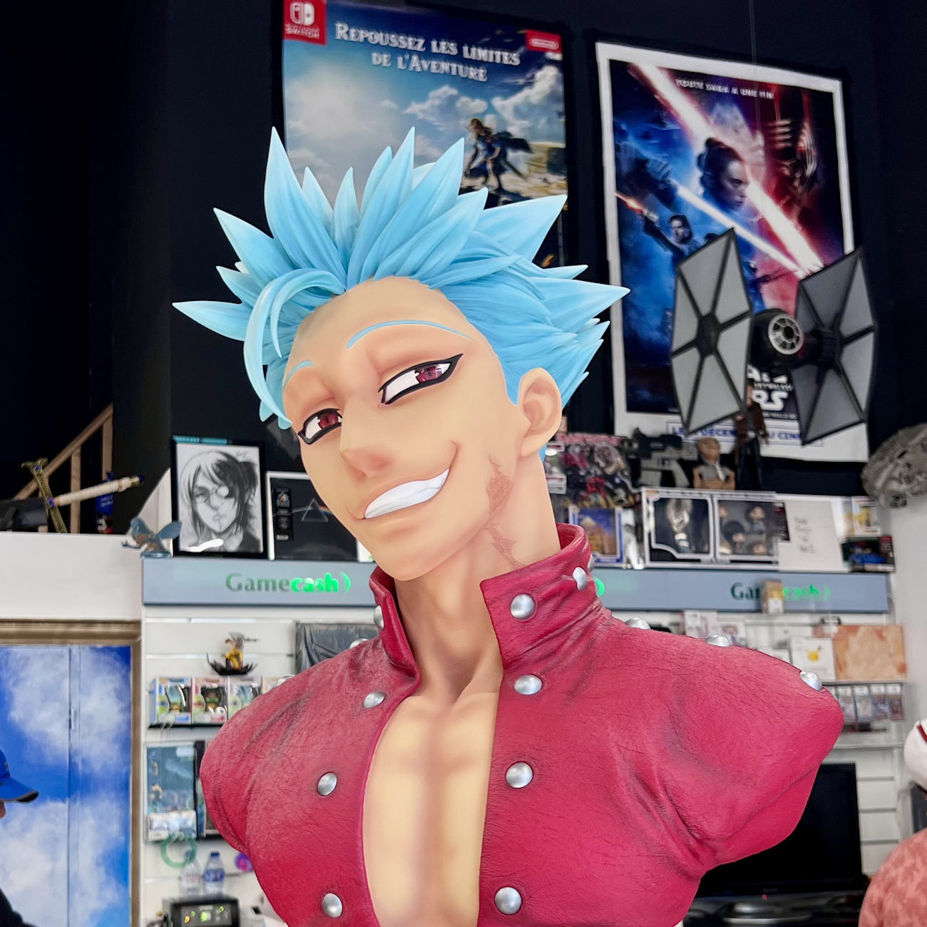 Statue d'un personnage de manga