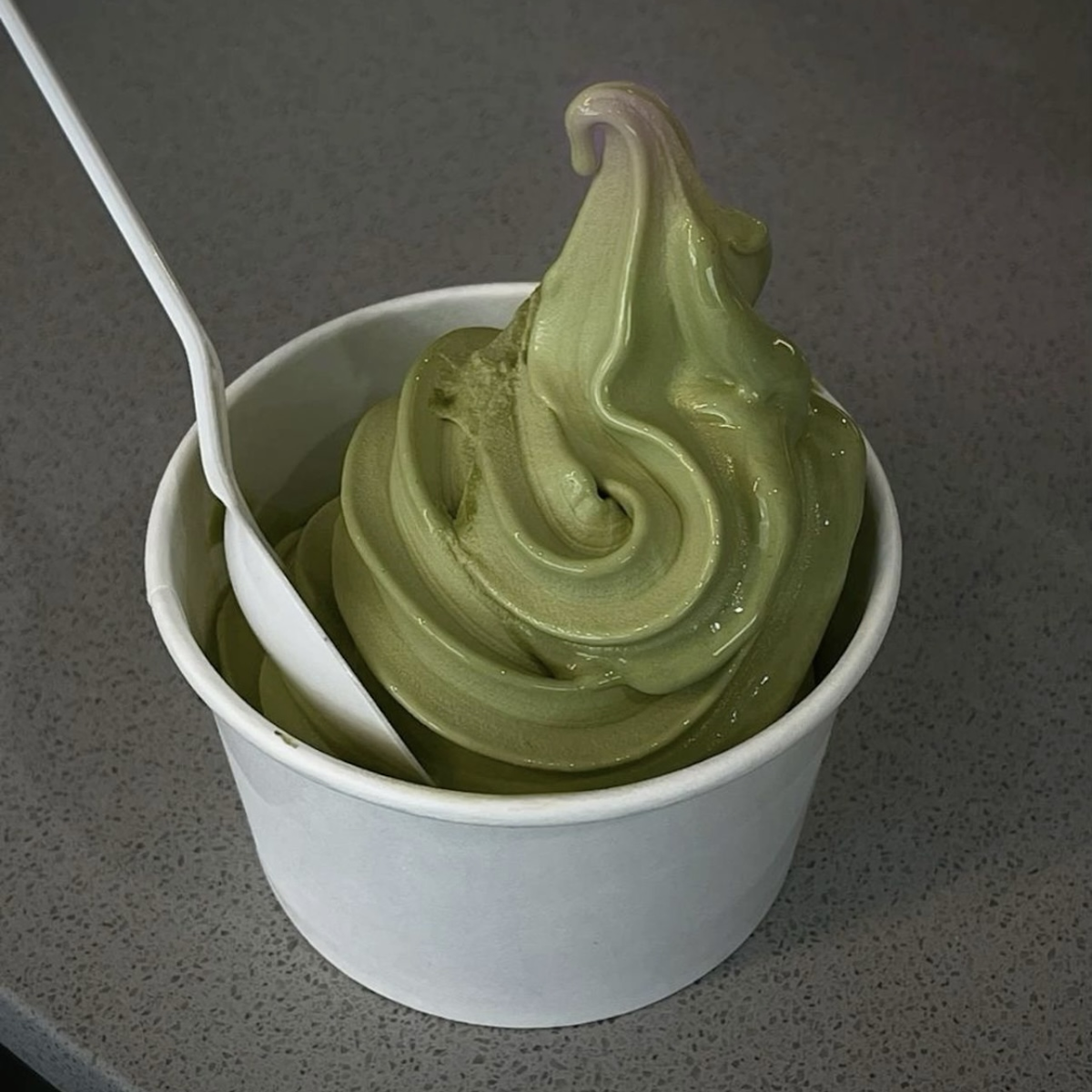 Pot de glace matcha