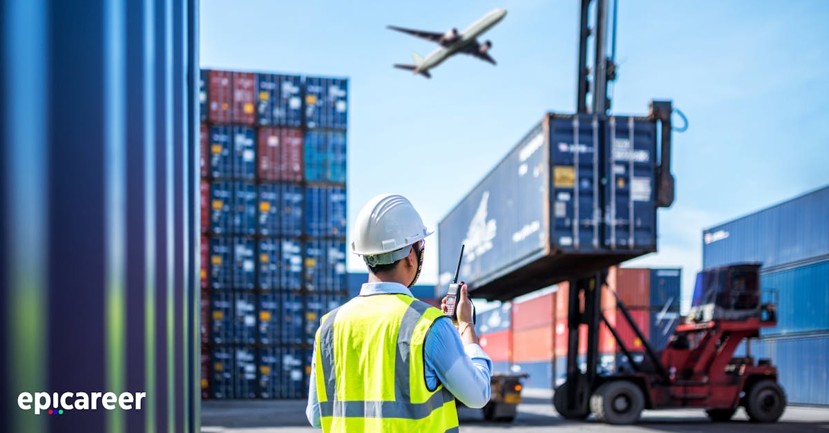 Nhân Viên Xuất Nhập Khẩu: Công Việc Và Mức Lương