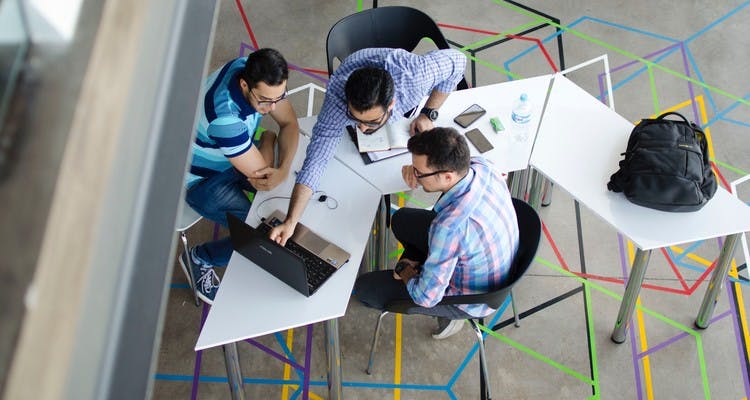 ¿Qué son las aceleradoras de negocio?