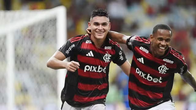 FLAMENGO FAZ O DEVER DE CASA, ATROPELA O SAMPAIO CORRÊA E ENTRA NO G-4 DO CARIOCA!