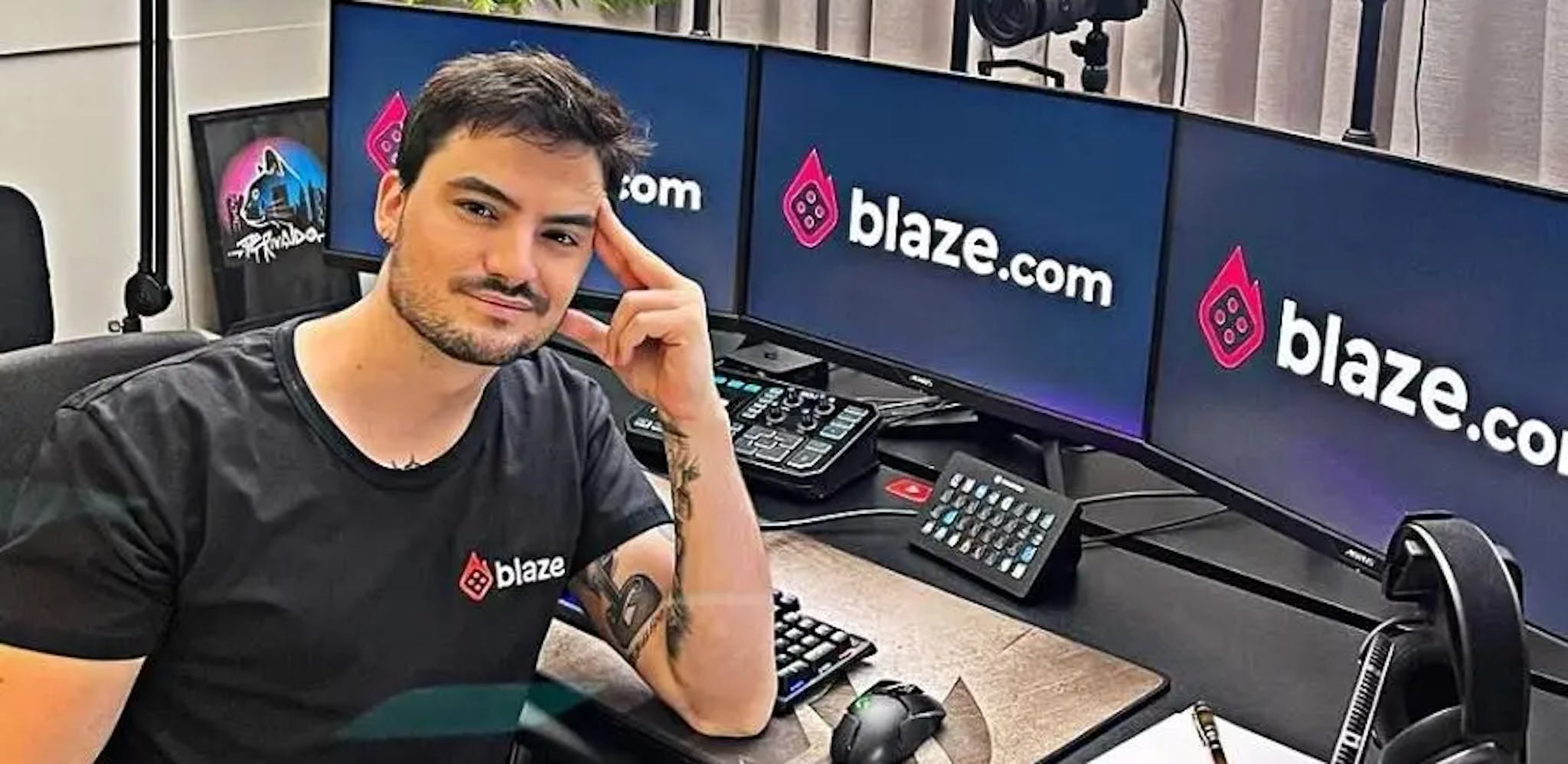 Felipe Neto with Blaze