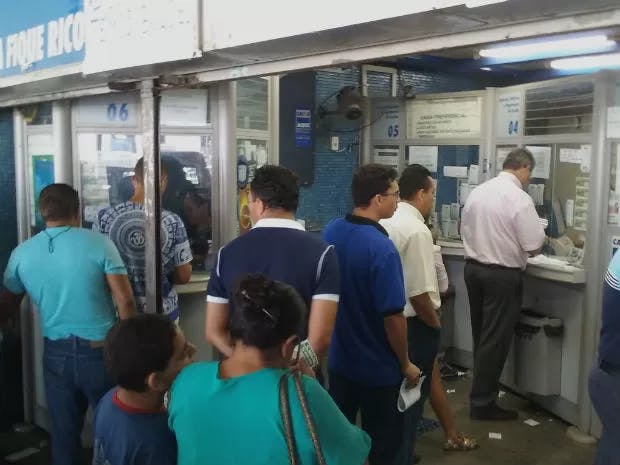 Line at the Lottery Agencies