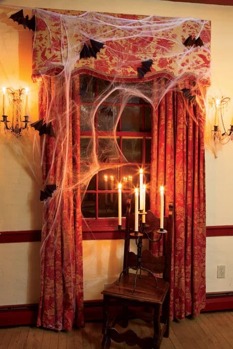 12 Truly Terrifying Ways to Decorate Your Windows for Halloween