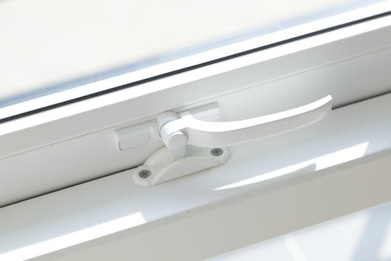 WINDOW FAQ: Should I install my blinds as an Inside or Outside Mount?