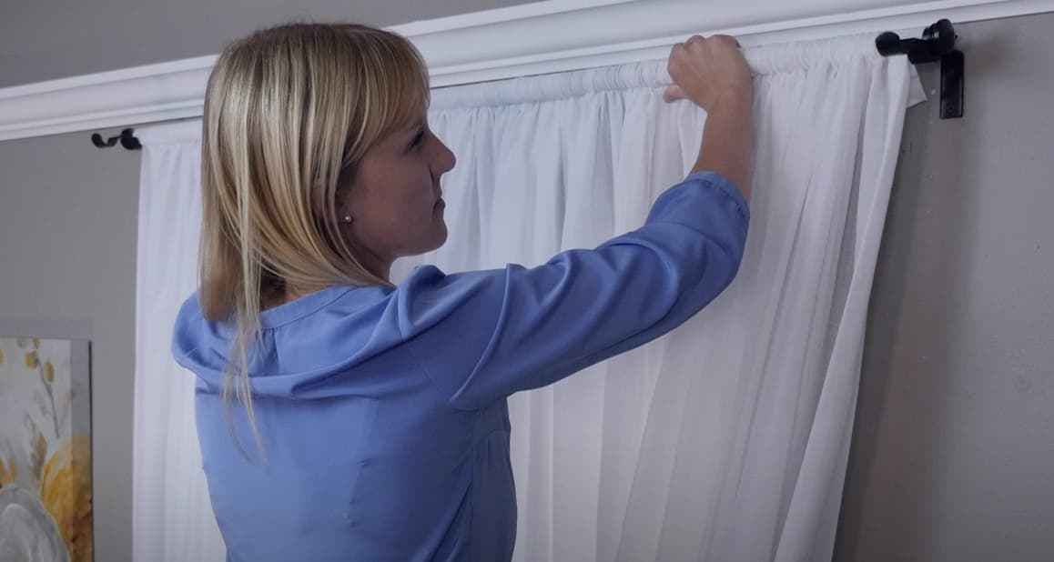 6 Steps To Layering Dries Like A Pro The Blinds Com Blog 6 Steps To Layering Dries Like A, How To Layer Two Curtains On One Rod